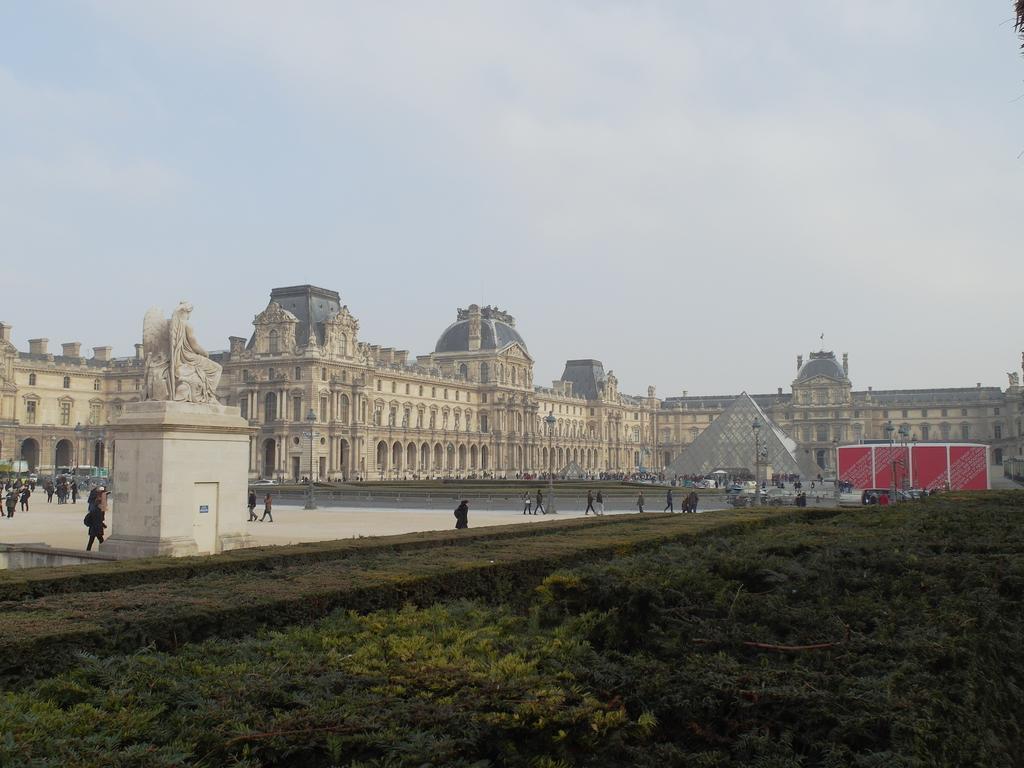Chambre D Hote : Louvre Elegant Apt Suite Paris Exterior foto
