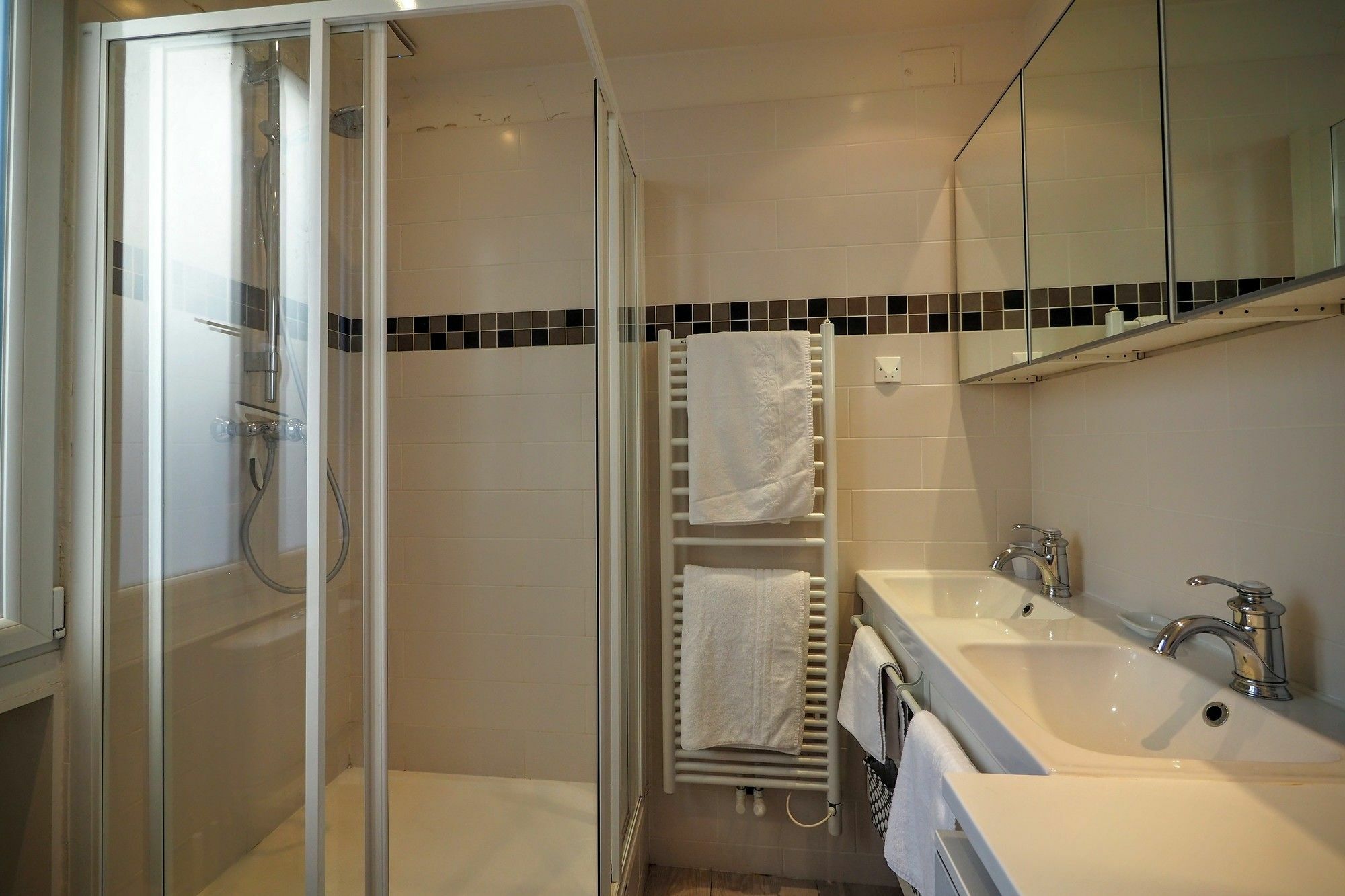 Chambre D Hote : Louvre Elegant Apt Suite Paris Exterior foto