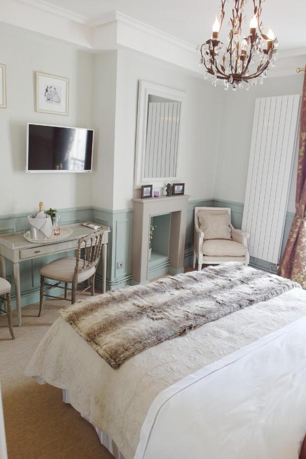 Chambre D Hote : Louvre Elegant Apt Suite Paris Exterior foto