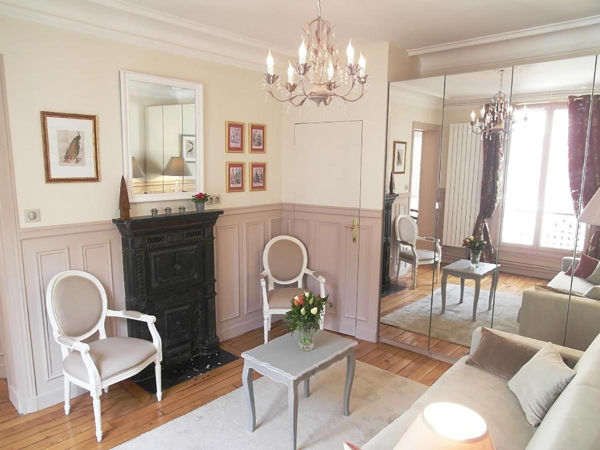 Chambre D Hote : Louvre Elegant Apt Suite Paris Exterior foto